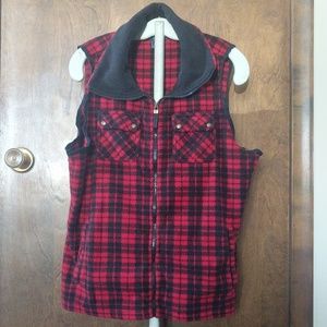 Fleece checkered vest